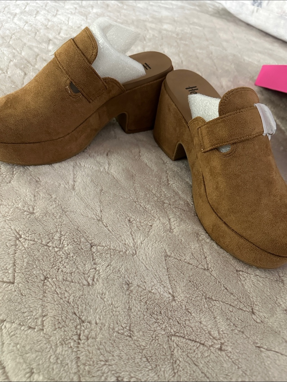 Corkys Tan Suede Platform Clogs - Picture 7 of 7